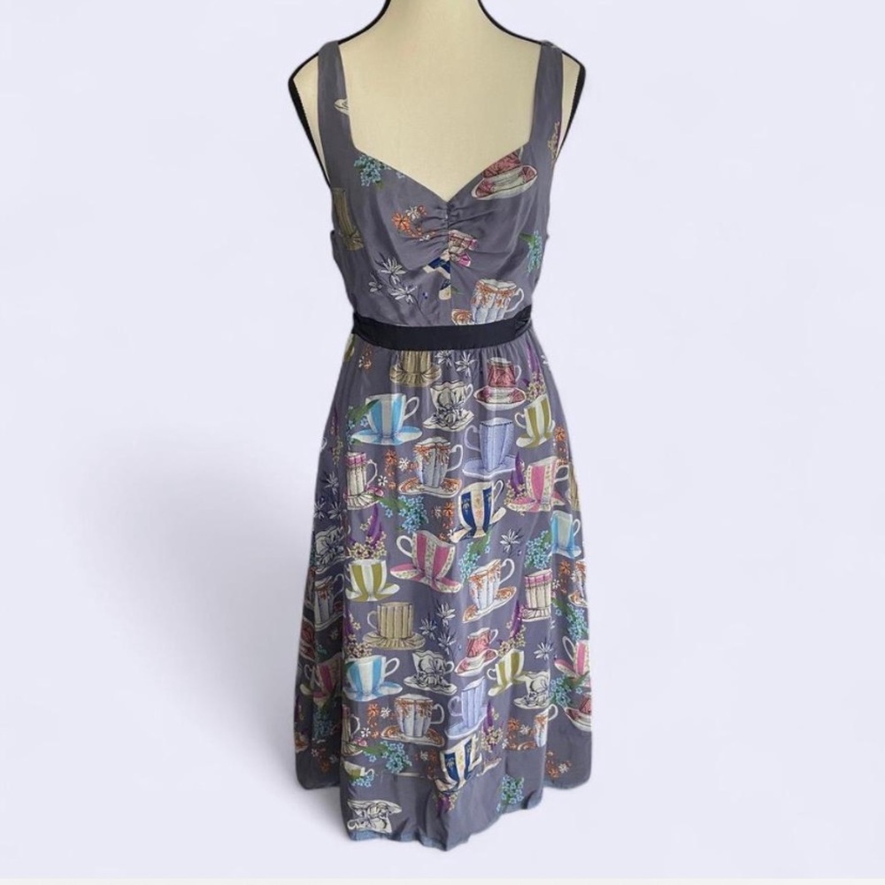 Elegant Tea Cup Floreat Dress